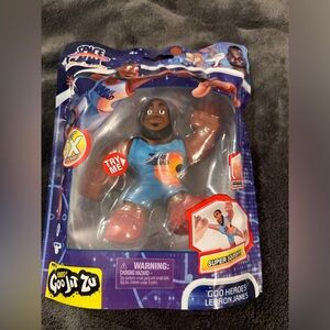 Space jam Lebron James toy